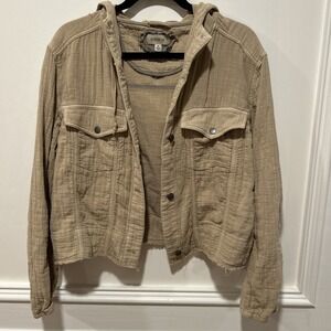 Evereve Laine Gauze Shacket Size M Jacket Tan Crinkle Cotton Hooded Utility